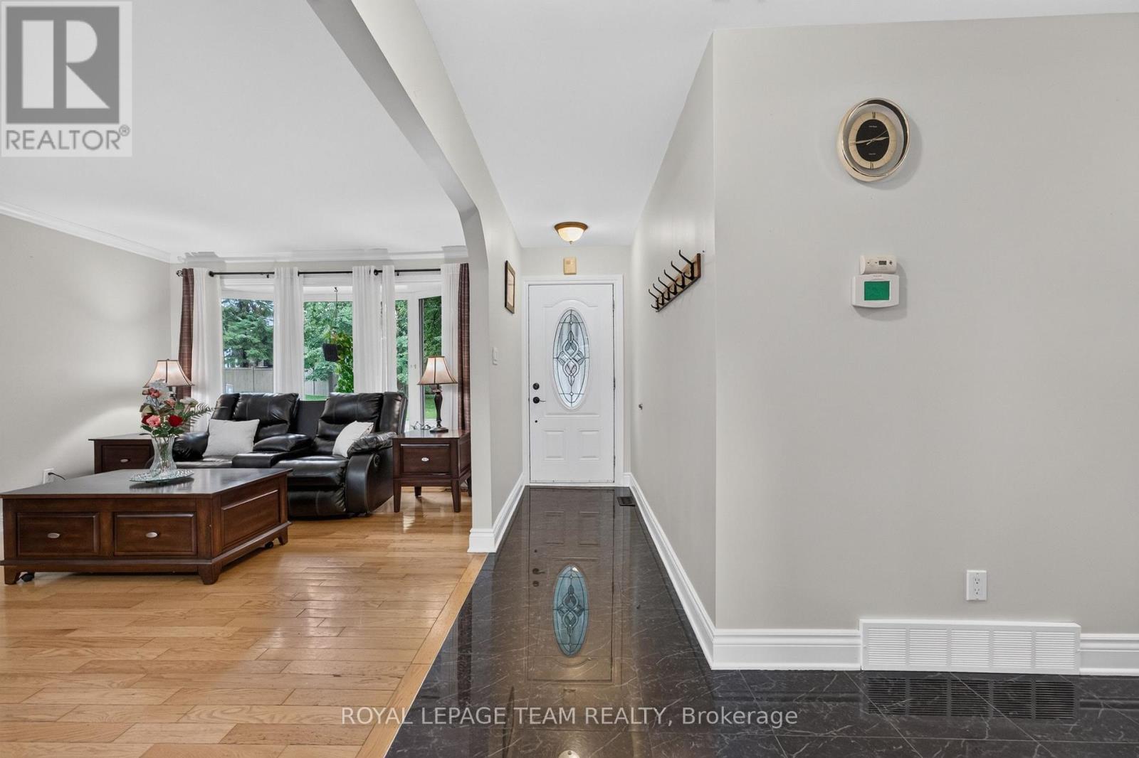 1144 Cline Crescent, Ottawa, Ontario  K2C 2P2 - Photo 6 - X13615702