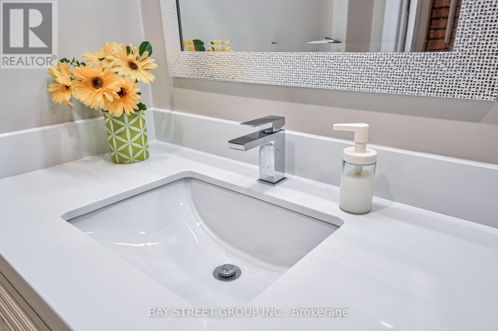 Room A - 169 Killian Road, Vaughan, Ontario  L6A 1A8 - Photo 13 - N13615652