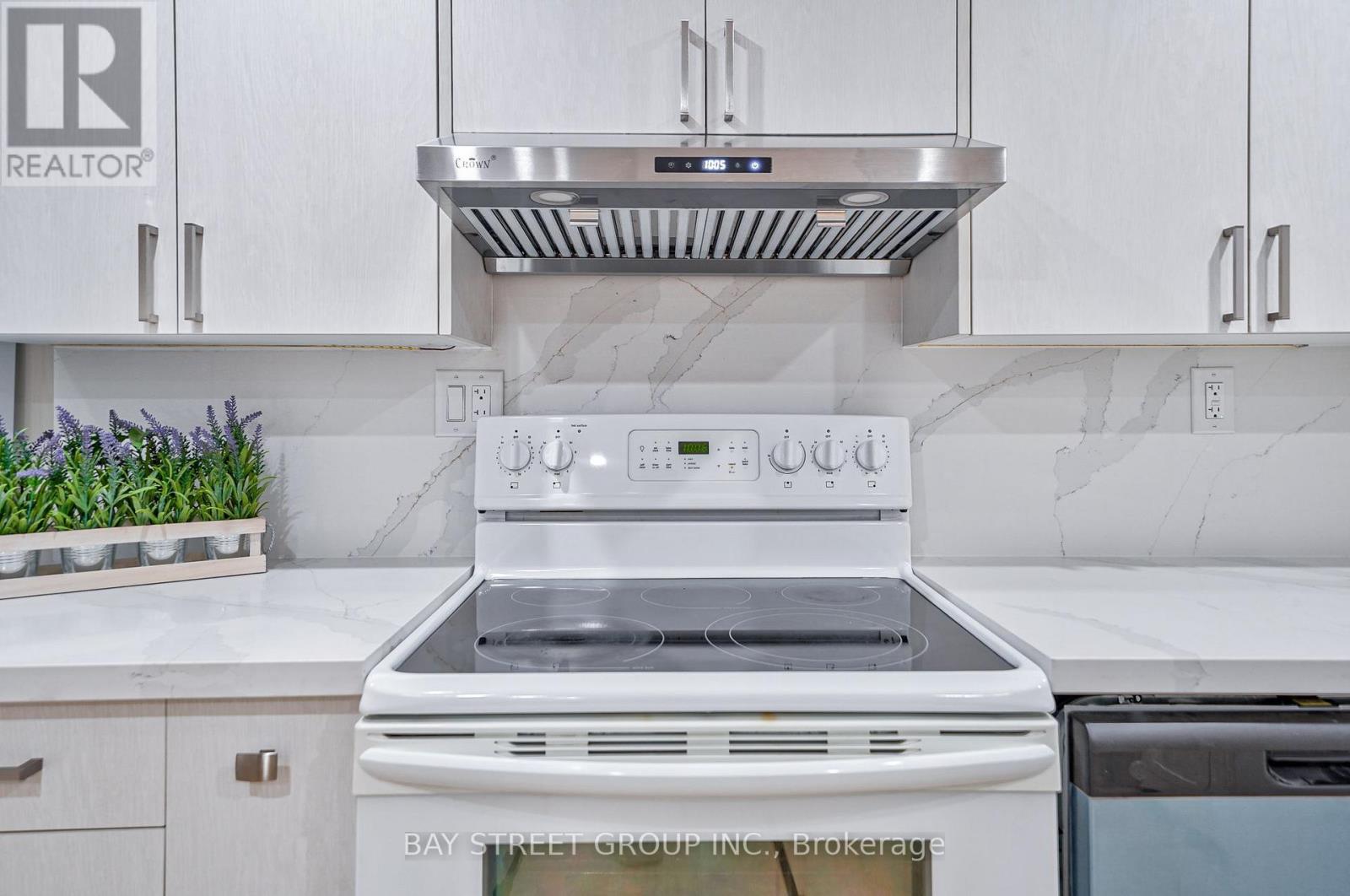 Room A - 169 Killian Road, Vaughan, Ontario  L6A 1A8 - Photo 17 - N13615652