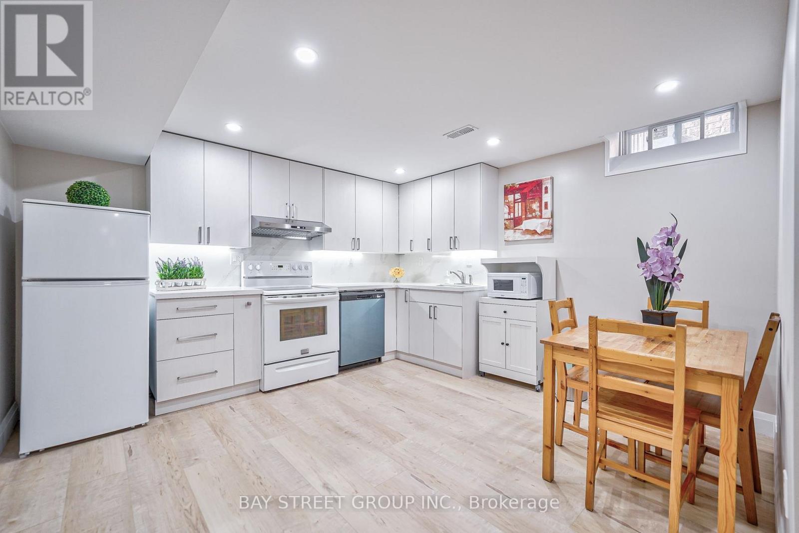 Room A - 169 Killian Road, Vaughan, Ontario  L6A 1A8 - Photo 18 - N13615652