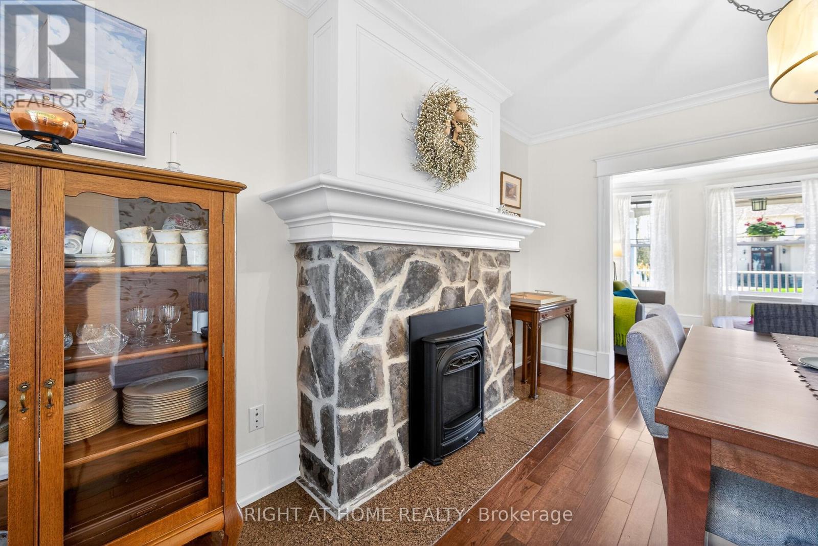 46 Bay Street, Mississauga (Port Credit), Ontario  L5H 1C3 - Photo 19 - W13615688
