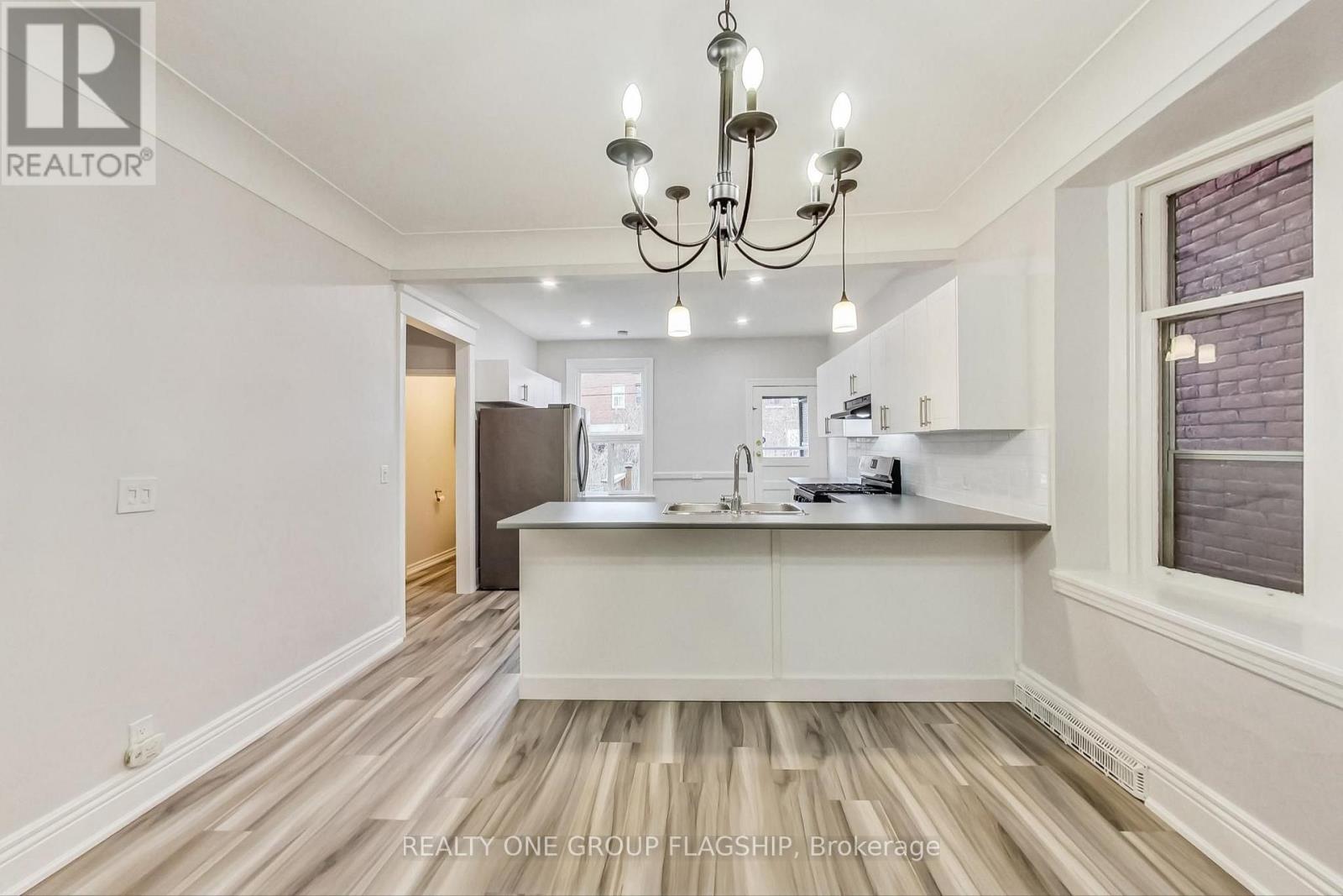 16 Huntley Street, Hamilton, Ontario  L8L 5X7 - Photo 11 - X13615692