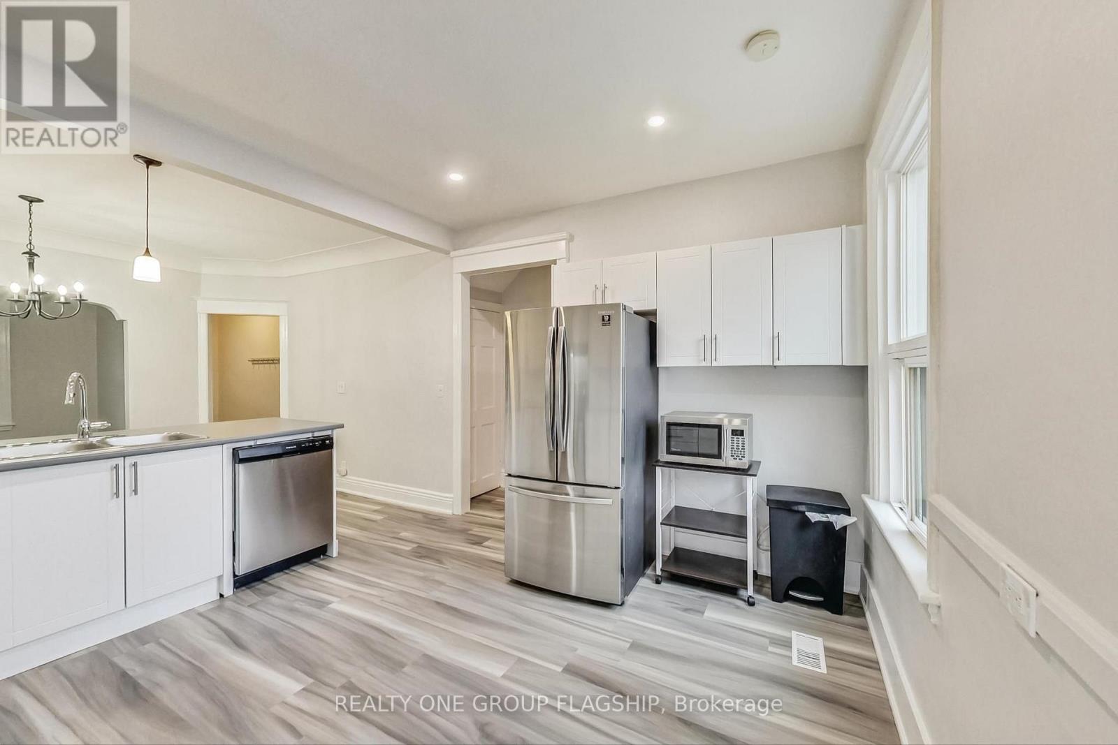 16 Huntley Street, Hamilton, Ontario  L8L 5X7 - Photo 15 - X13615692