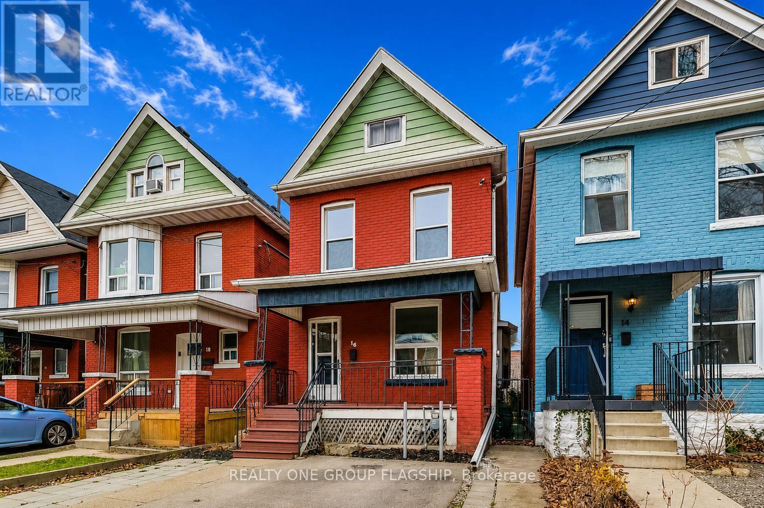 16 Huntley Street, Hamilton, Ontario  L8L 5X7 - Photo 2 - X13615692