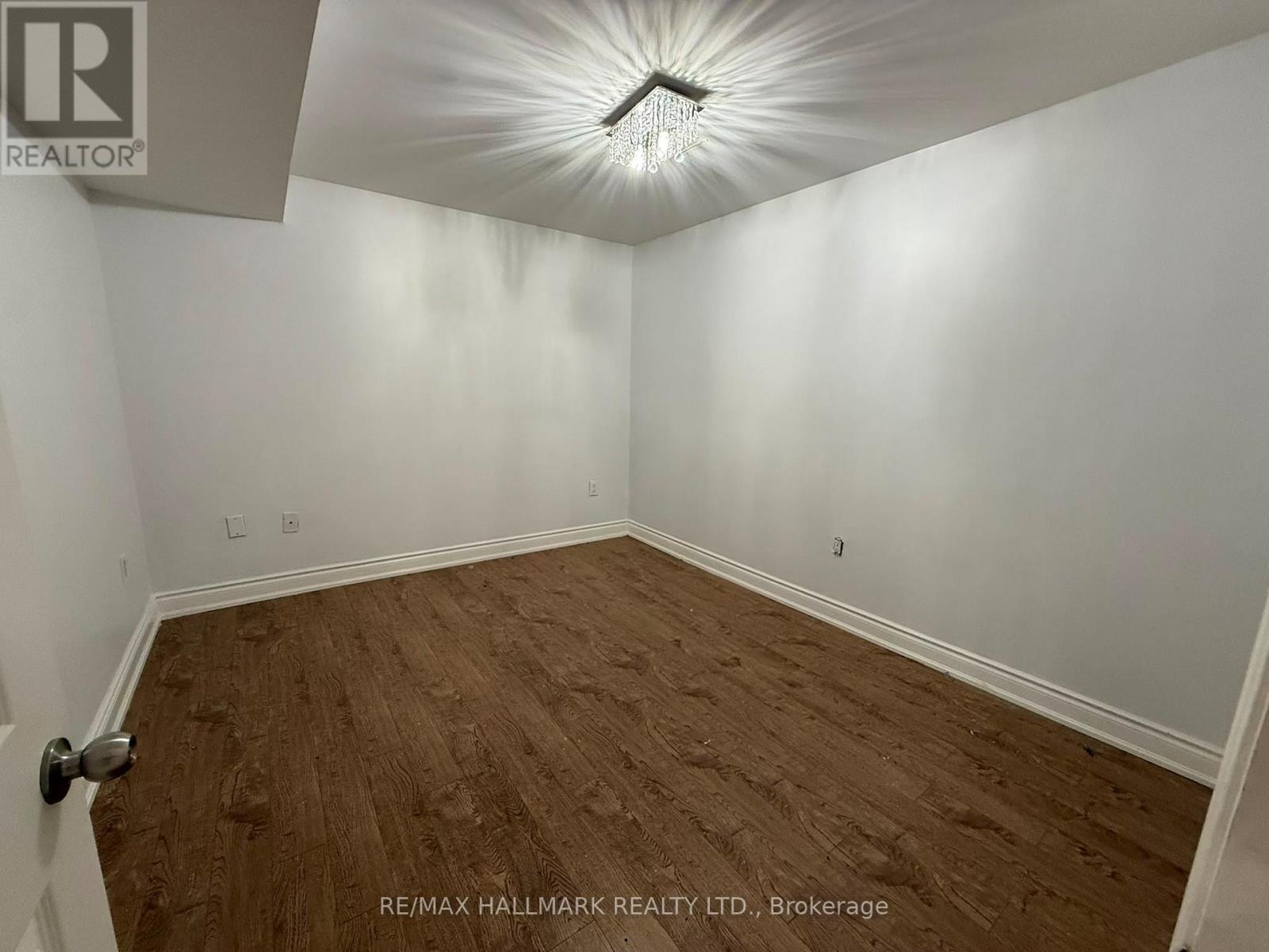 Basement - 209 Old Colony Road S, Richmond Hill, Ontario  L4E 5B9 - Photo 5 - N13559538