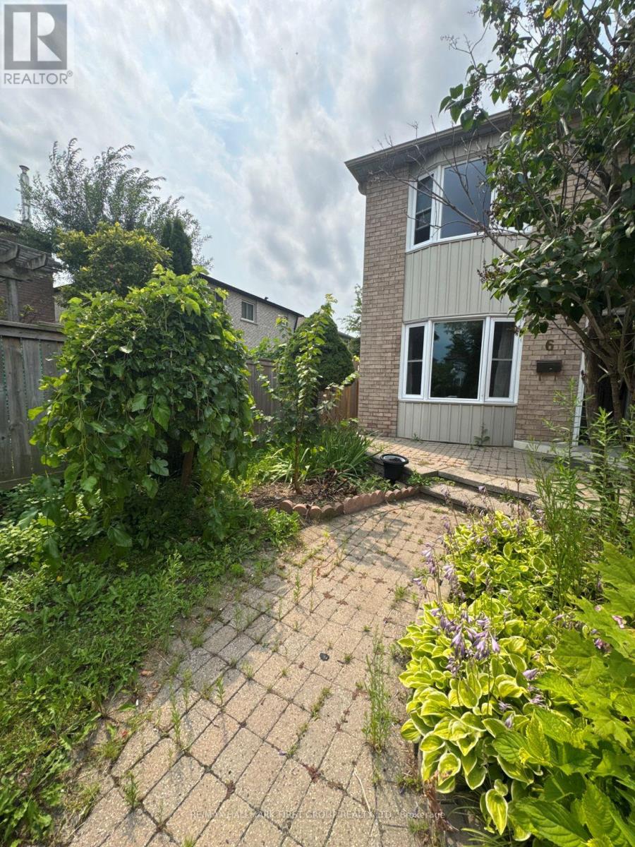 6 Carruthers Crescent, Barrie, Ontario  L4M 6A5 - Photo 2 - S13615078
