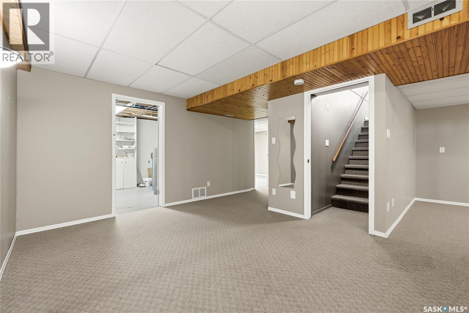 1054 Bayda Crescent, Regina, Saskatchewan  S4N 6Y6 - Photo 25 - SK043965