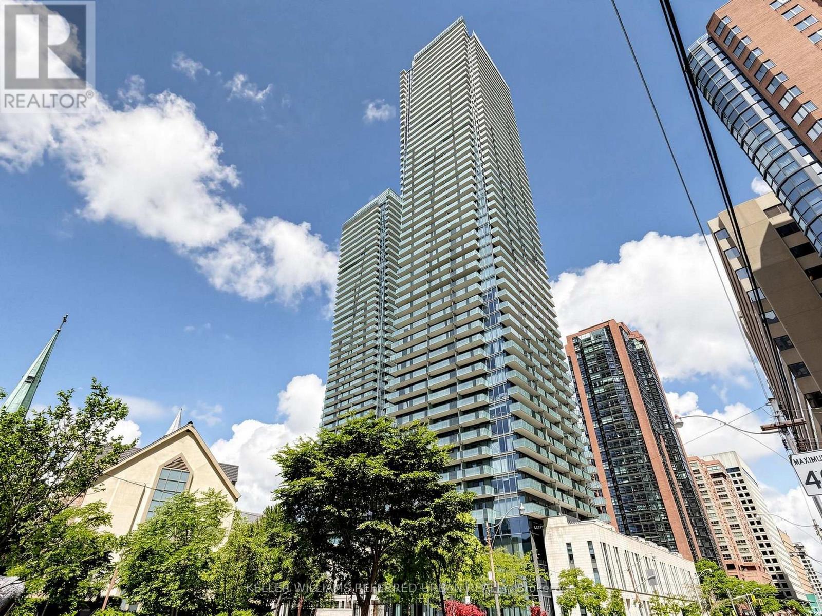 1710 - 1080 Bay Street, Toronto, Ontario  M5S 0A5 - Photo 2 - C13615876