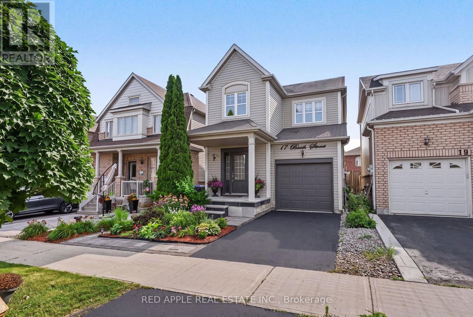 17 BOOTH STREET, Bradford West Gwillimbury (Bradford)