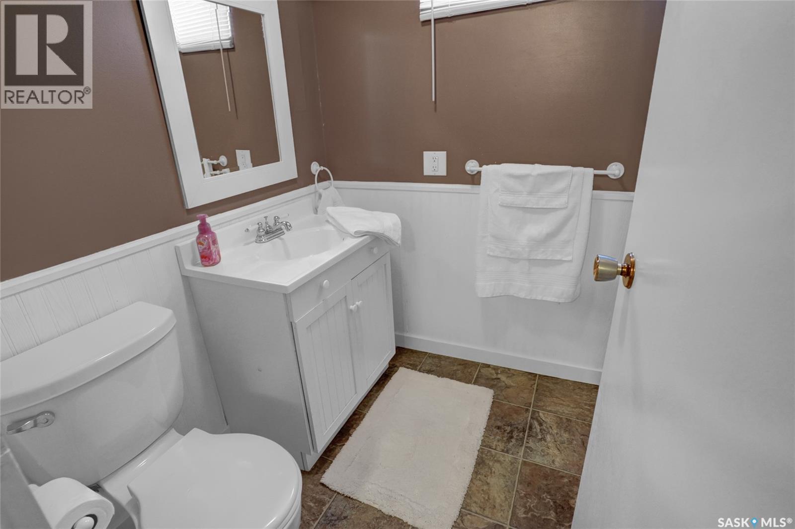 1385 Queen Crescent, Moose Jaw, Saskatchewan  S6H 3G5 - Photo 33 - SK043831