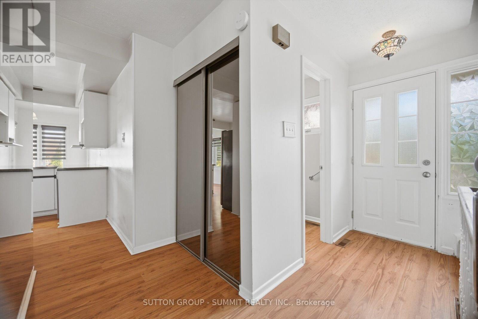667 Green Meadow Crescent, Mississauga, Ontario L5A 2V3 - Photo 21 - W13599036