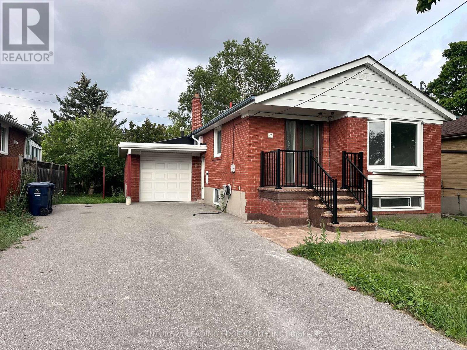 Main Fl - 11 White Abbey Park, Toronto, Ontario M1R 4R3 - Photo 10 - E13605662