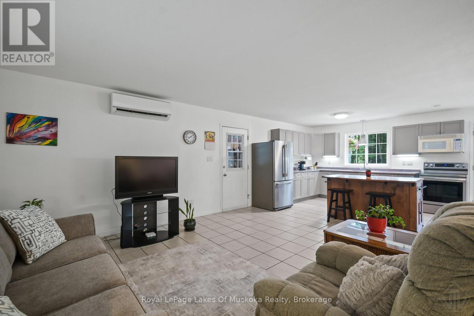 91 Hutcheson Beach Road, Huntsville, Ontario  P1H 1N4 - Photo 10 - X13616084