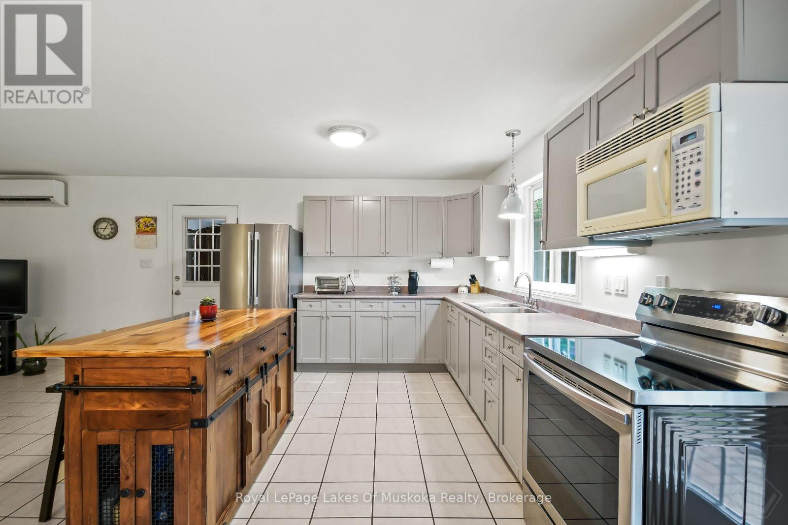91 Hutcheson Beach Road, Huntsville, Ontario  P1H 1N4 - Photo 11 - X13616084
