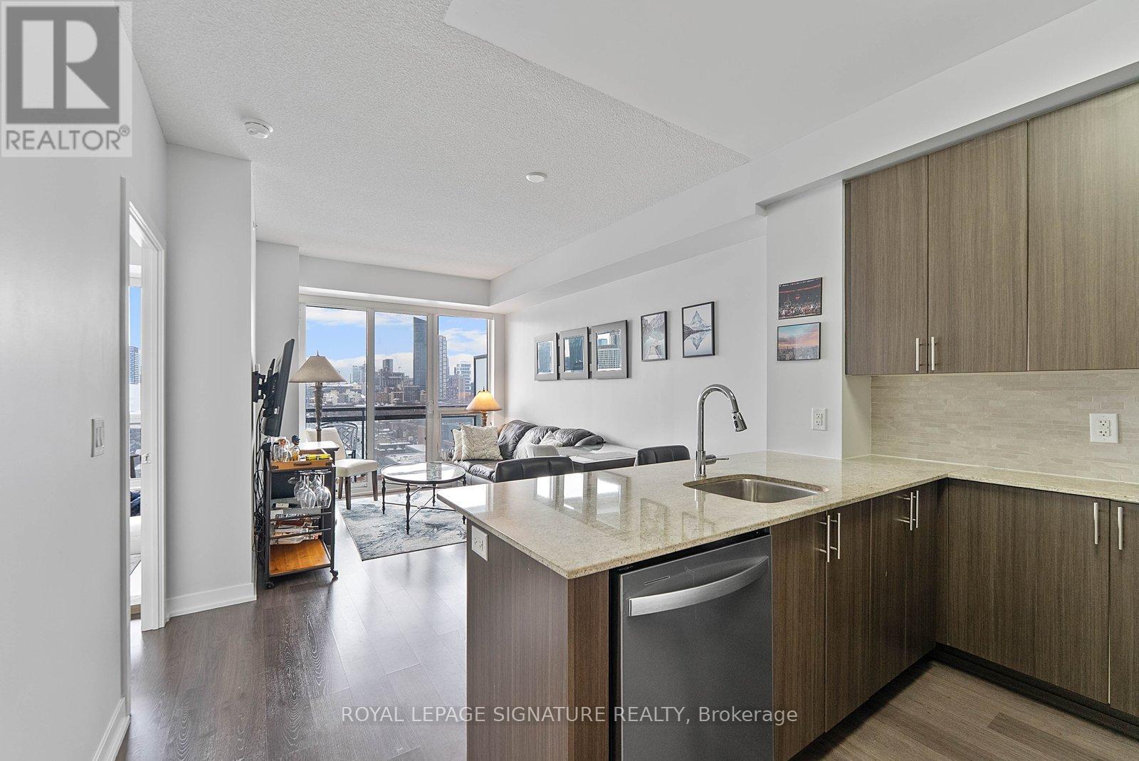 1405 - 225 Sackville Street, Toronto, Ontario  M5A 3H1 - Photo 1 - C13615948
