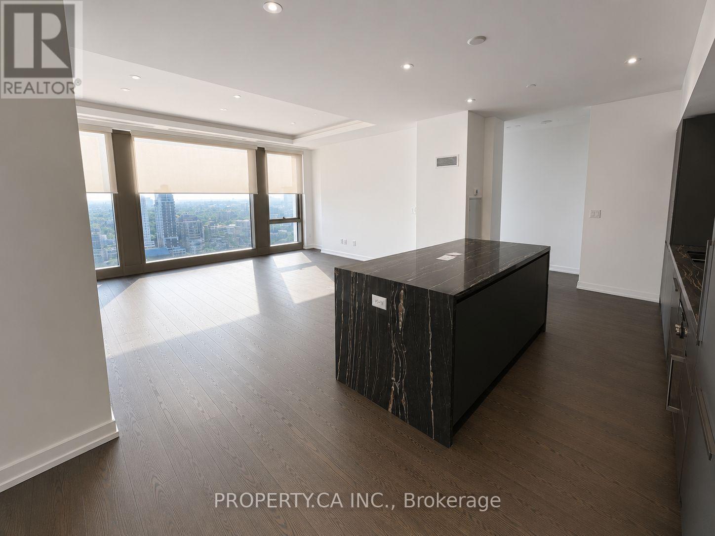 2002 - 1315 Bay Street, Toronto, Ontario  M5R 0E4 - Photo 3 - C13615972