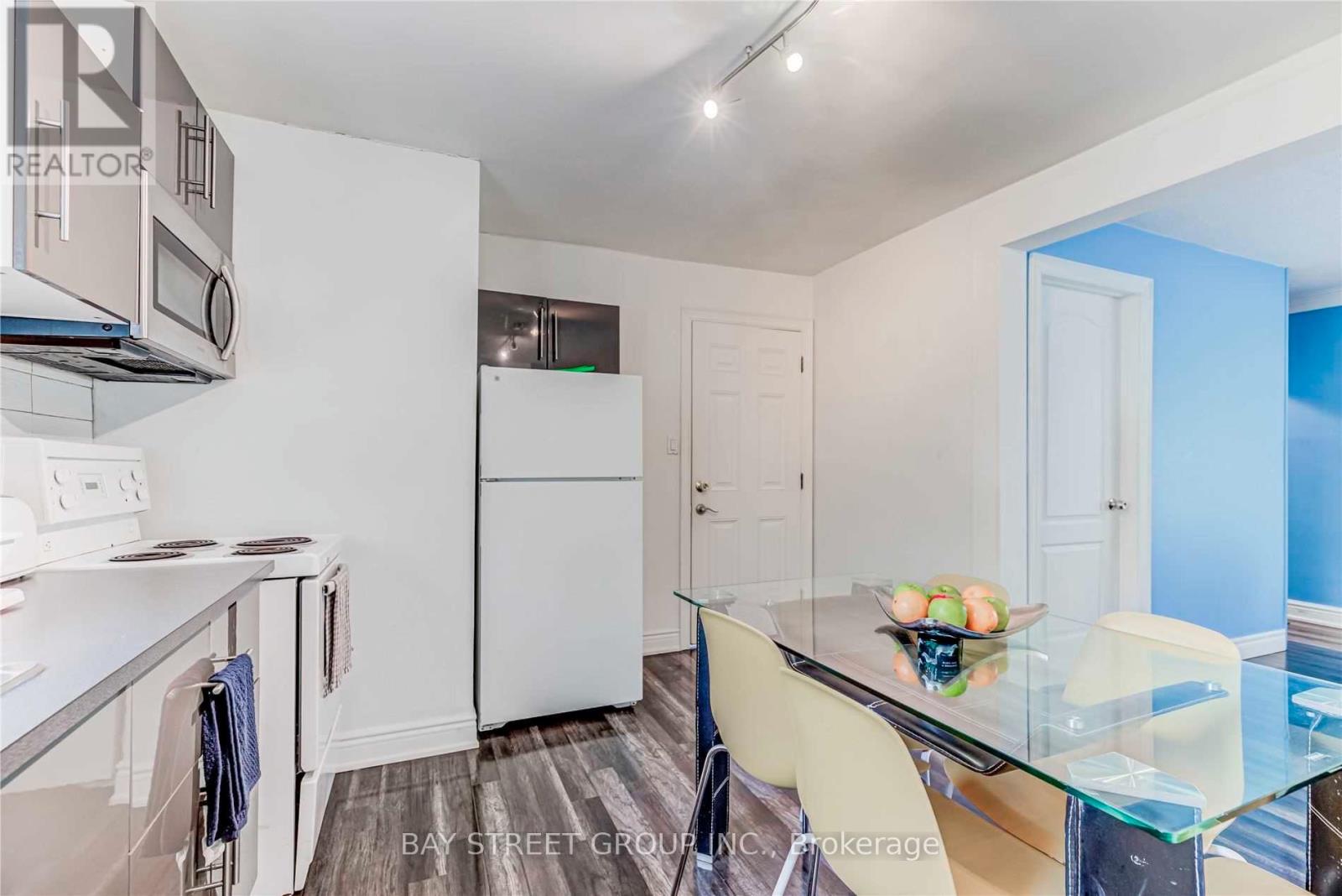 378 Drewry Avenue, Toronto, Ontario  M2R 2K4 - Photo 12 - C13616120