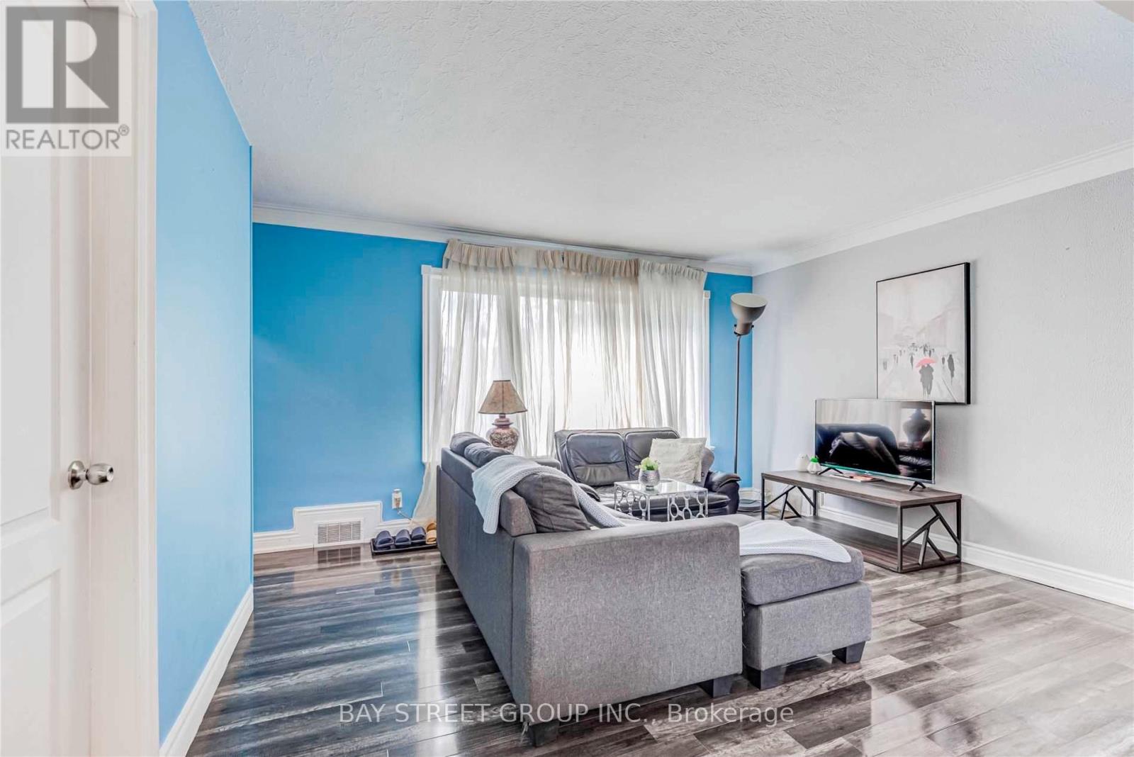 378 Drewry Avenue, Toronto, Ontario  M2R 2K4 - Photo 5 - C13616120