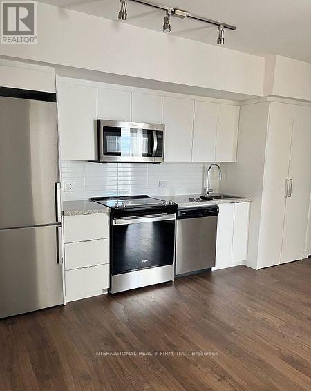 1016 - 30 Tretti Way, Toronto, Ontario  M3H 0E3 - Photo 4 - C13616124