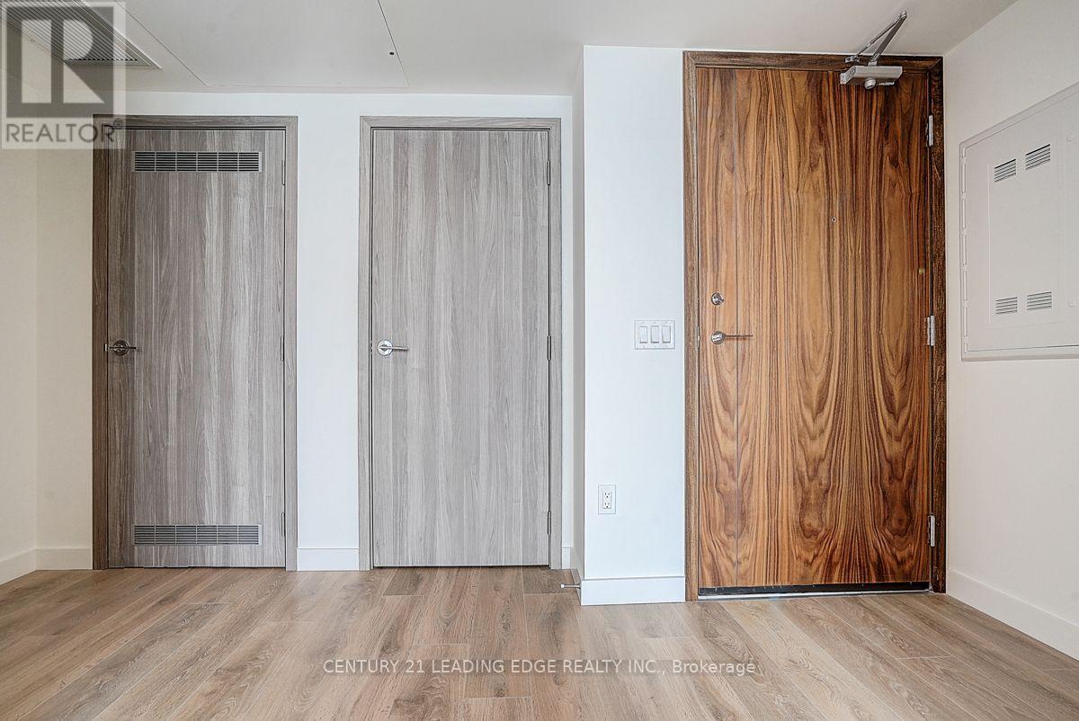 4202 - 1 Concord City Place Way, Toronto, Ontario  M5V 0X3 - Photo 16 - C13616184