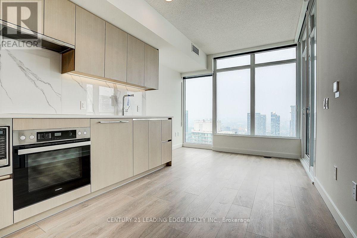 4202 - 1 Concord City Place Way, Toronto, Ontario  M5V 0X3 - Photo 20 - C13616184