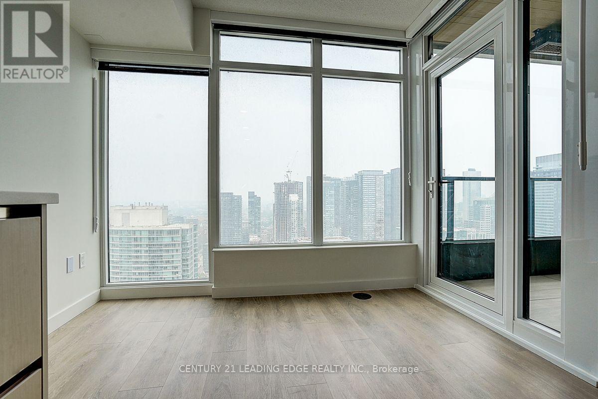 4202 - 1 Concord City Place Way, Toronto, Ontario  M5V 0X3 - Photo 21 - C13616184