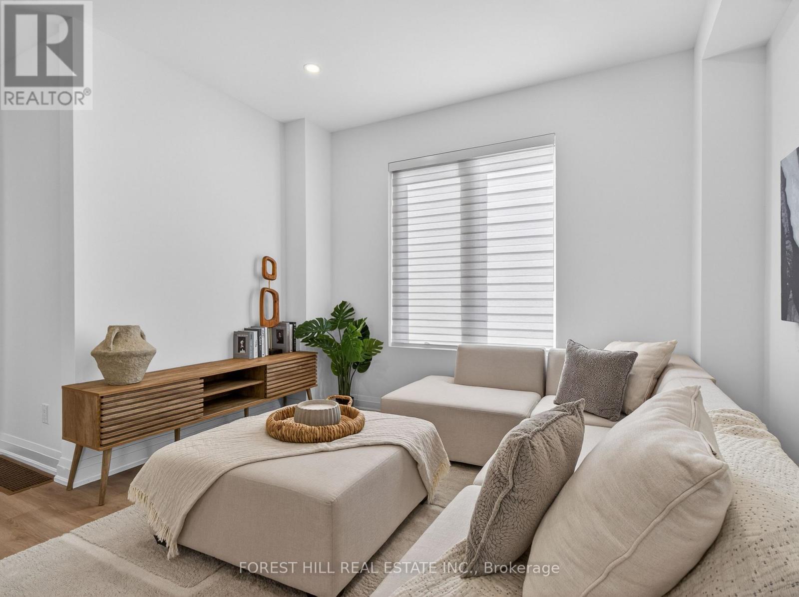 R - Garden - 42 Chatfield Drive, Toronto, Ontario  M3H 3M1 - Photo 2 - C13616218
