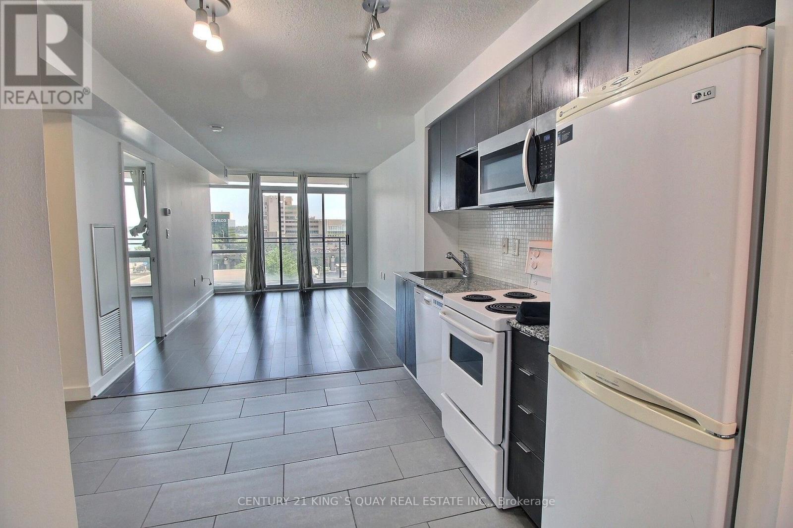 711 - 15 Fort York Boulevard, Toronto, Ontario  M5V 3Y4 - Photo 1 - C13616258