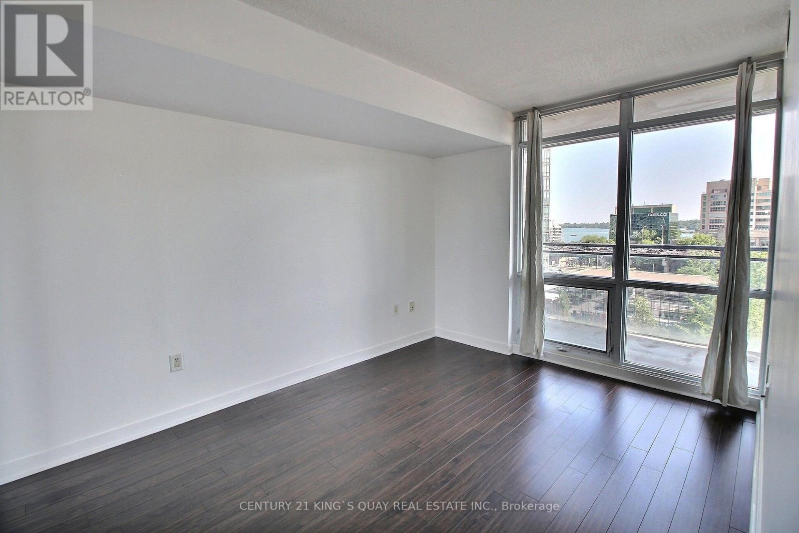 711 - 15 Fort York Boulevard, Toronto, Ontario  M5V 3Y4 - Photo 7 - C13616258