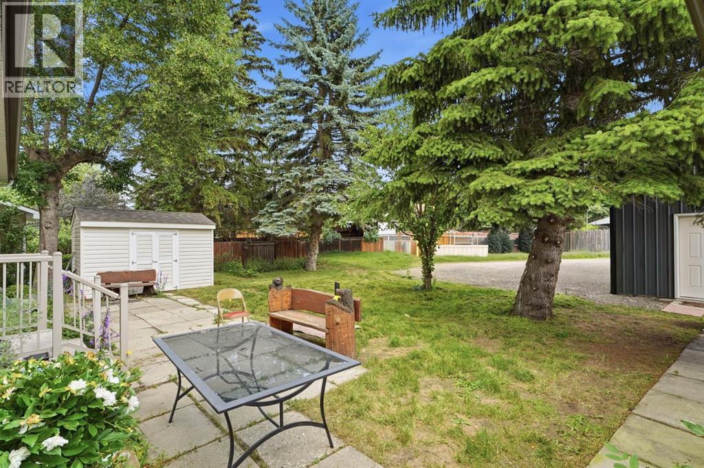 9 Stirling Close, Red Deer, Alberta  T4N 0A8 - Photo 30 - A2330520