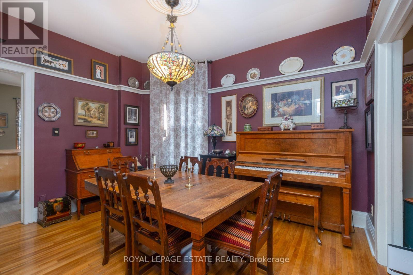 57 Herbert Avenue, Toronto, Ontario  M4L 3P8 - Photo 14 - E13615970