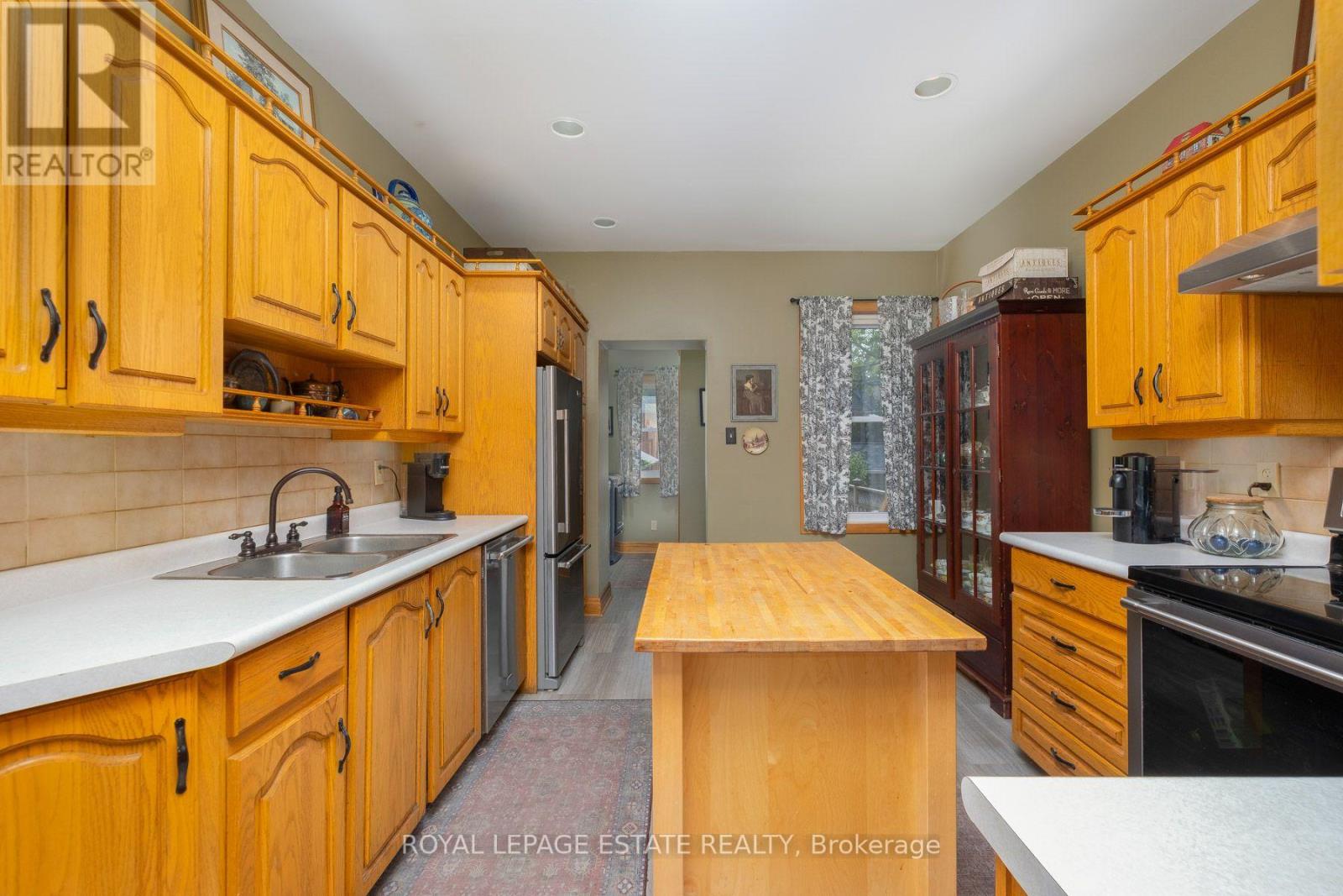 57 Herbert Avenue, Toronto, Ontario  M4L 3P8 - Photo 16 - E13615970