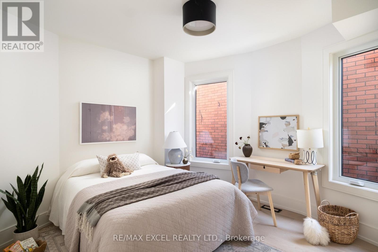 254 Bain Avenue, Toronto, Ontario  M4K 1G3 - Photo 18 - E13616222