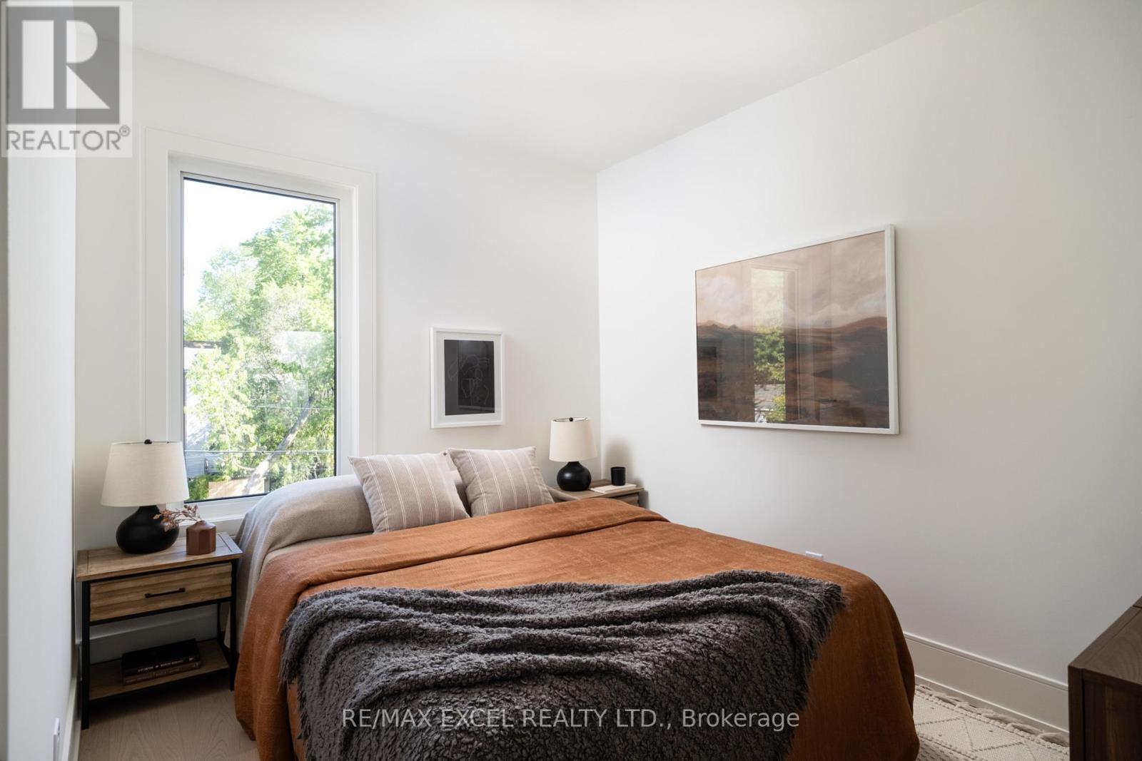254 Bain Avenue, Toronto, Ontario  M4K 1G3 - Photo 19 - E13616222