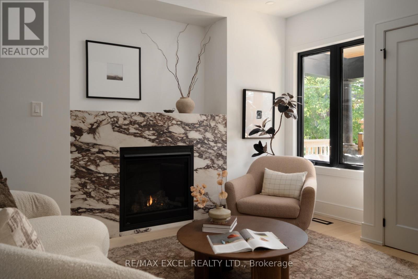 254 Bain Avenue, Toronto, Ontario  M4K 1G3 - Photo 8 - E13616222