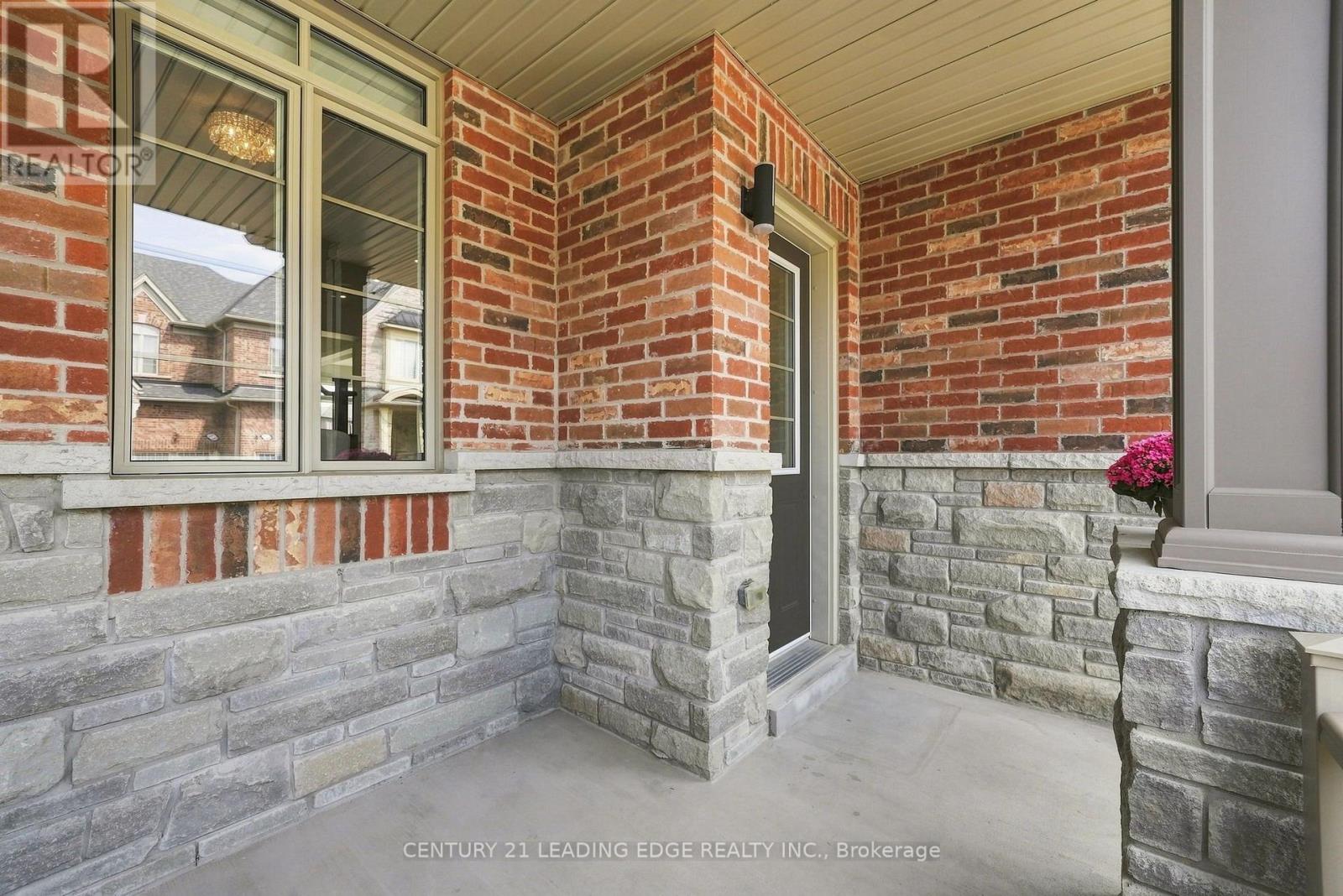 7 Hardman Lane, Ajax, Ontario  L1T 4R1 - Photo 3 - E13616254