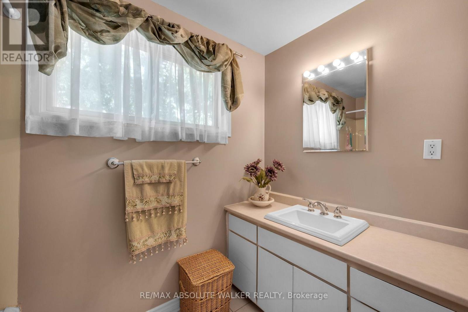 656 Morin Street, Ottawa, Ontario  K1K 3G9 - Photo 21 - X13615976