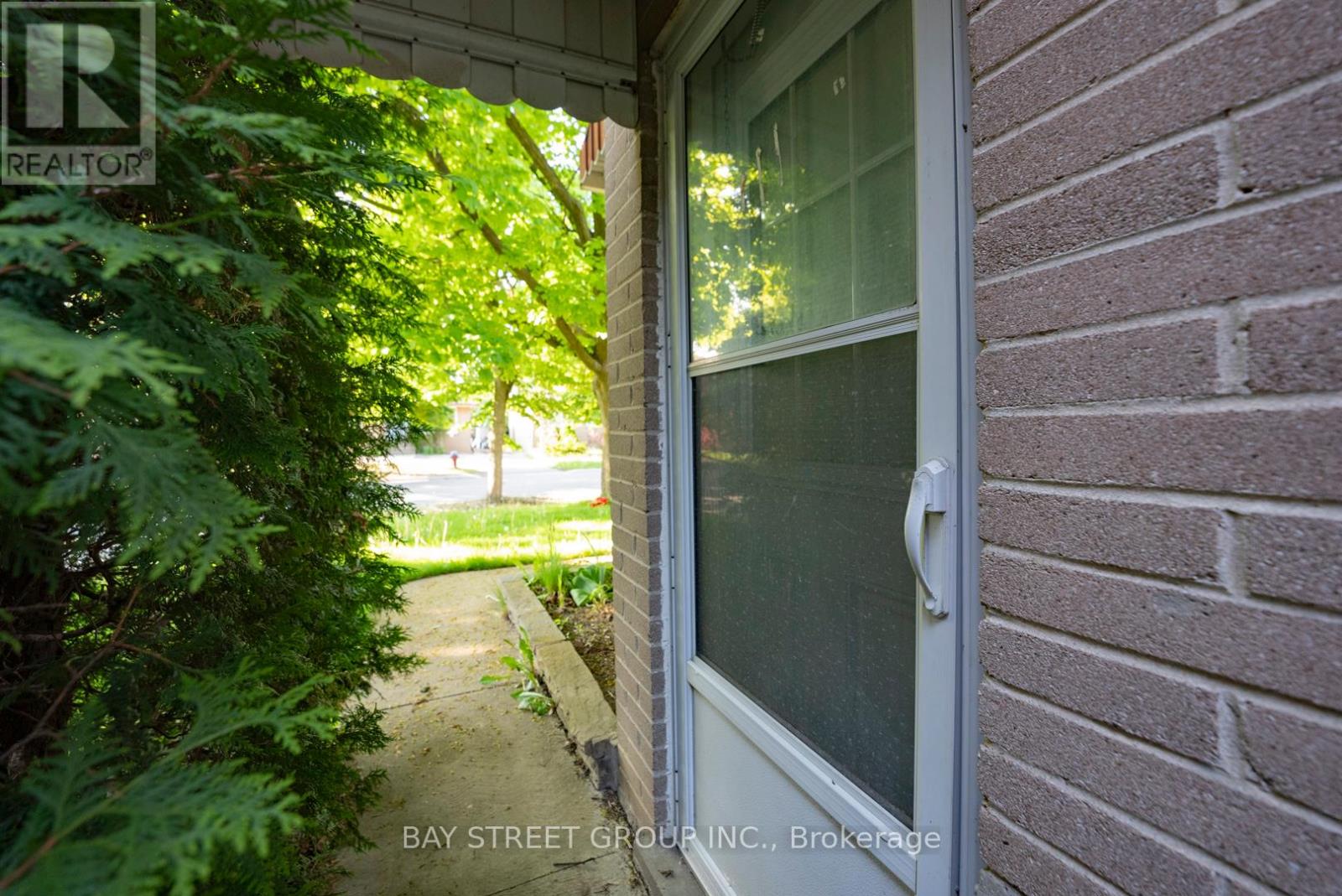 Lower - 394 Centre Street E, Richmond Hill, Ontario  L4C 1B7 - Photo 2 - N13616138