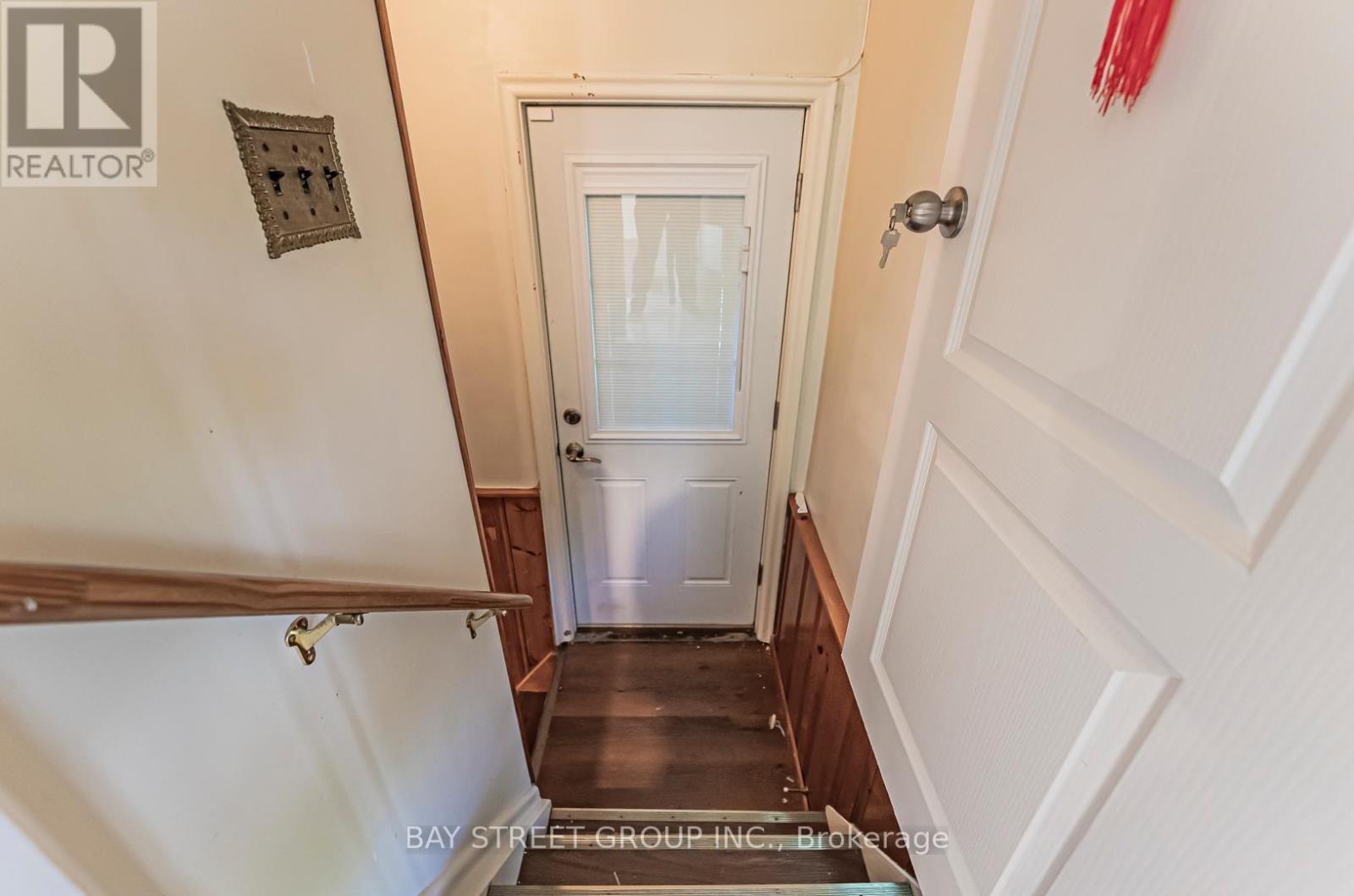 Lower - 394 Centre Street E, Richmond Hill, Ontario  L4C 1B7 - Photo 4 - N13616138