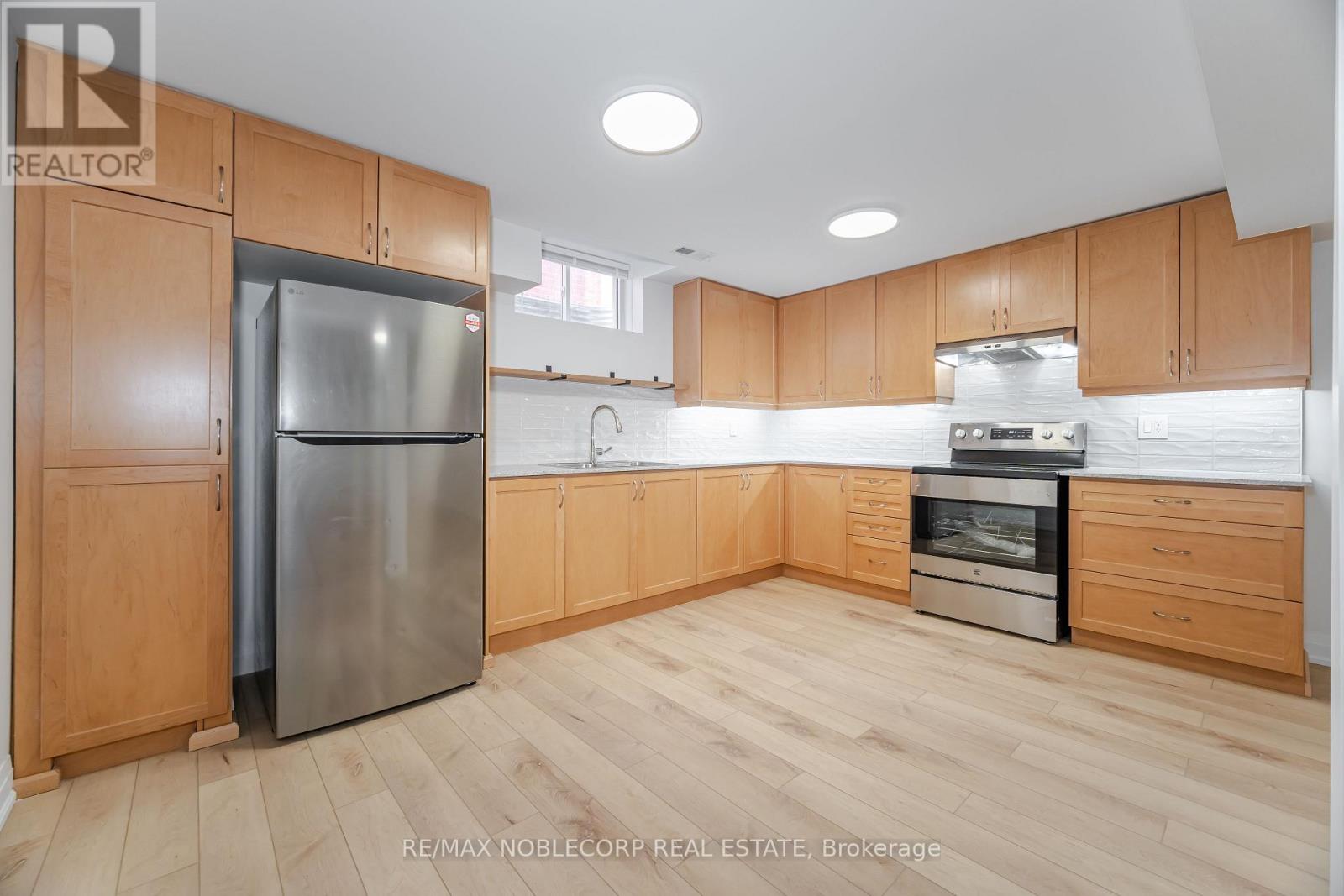 Lower - 131 Dunstan Crescent, Vaughan, Ontario  L4L 3W5 - Photo 13 - N13616272