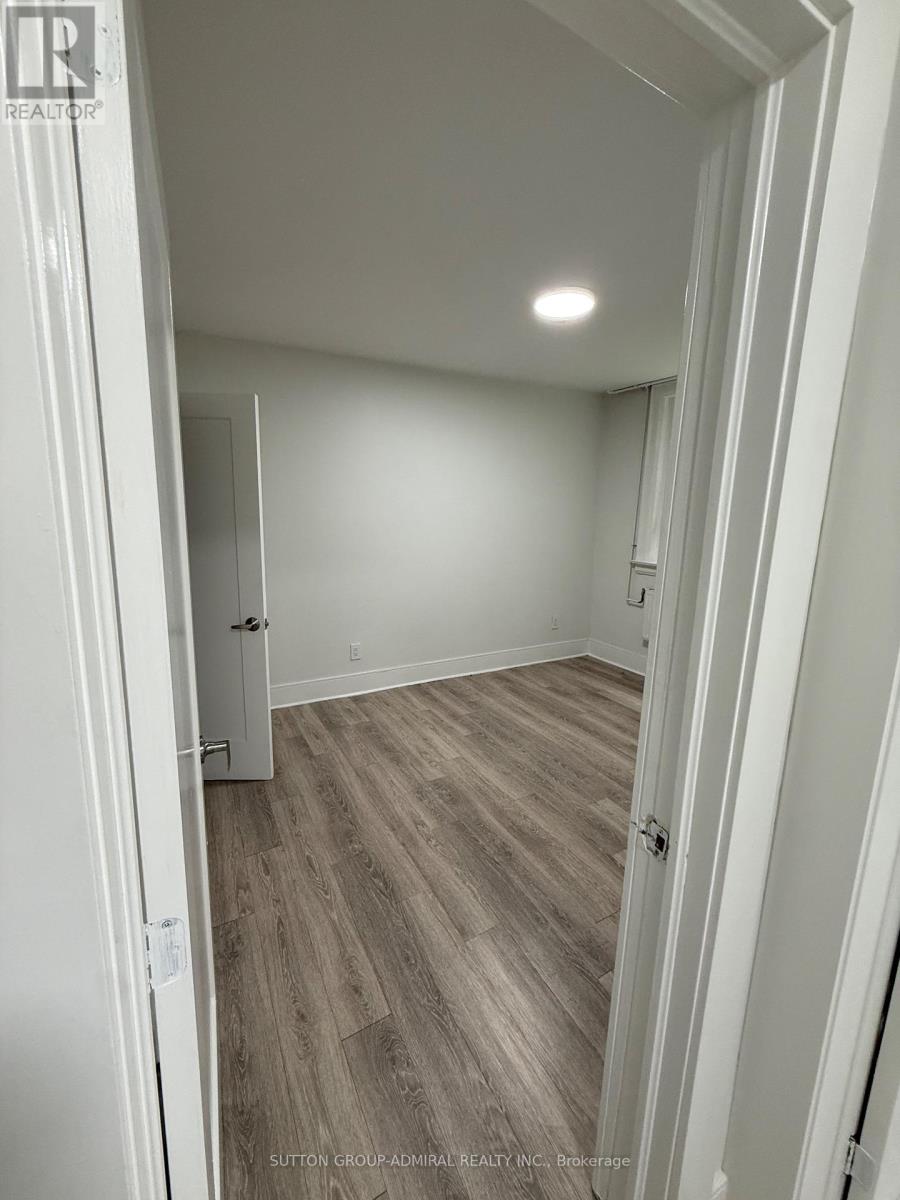 2 - 915 St Clair Avenue W, Toronto, Ontario  M6C 1C7 - Photo 5 - C12889836