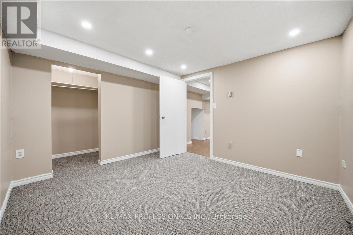 1708 Woodeden Drive, Mississauga, Ontario  L5H 3S5 - Photo 30 - W13615924