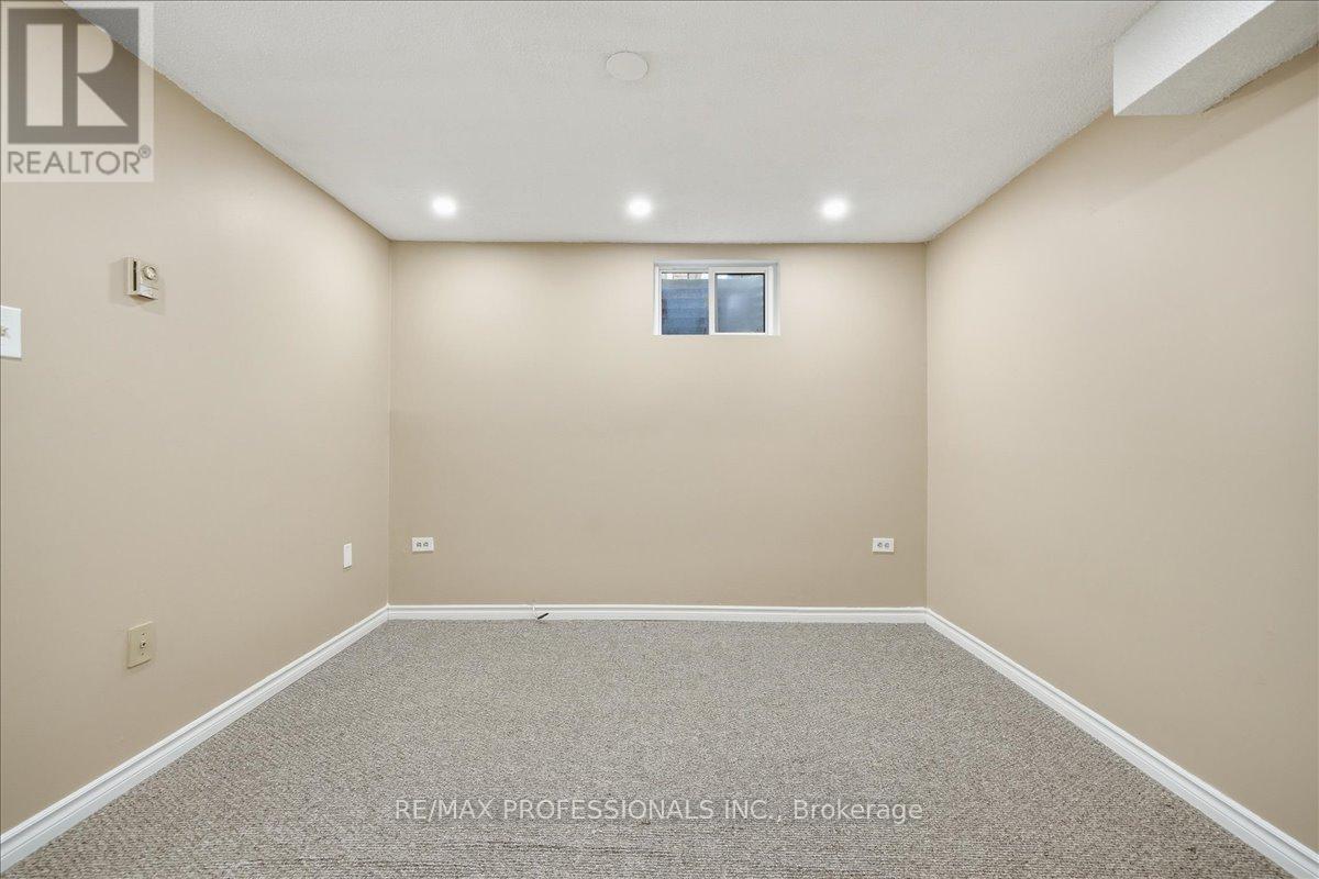 1708 Woodeden Drive, Mississauga, Ontario  L5H 3S5 - Photo 32 - W13615924
