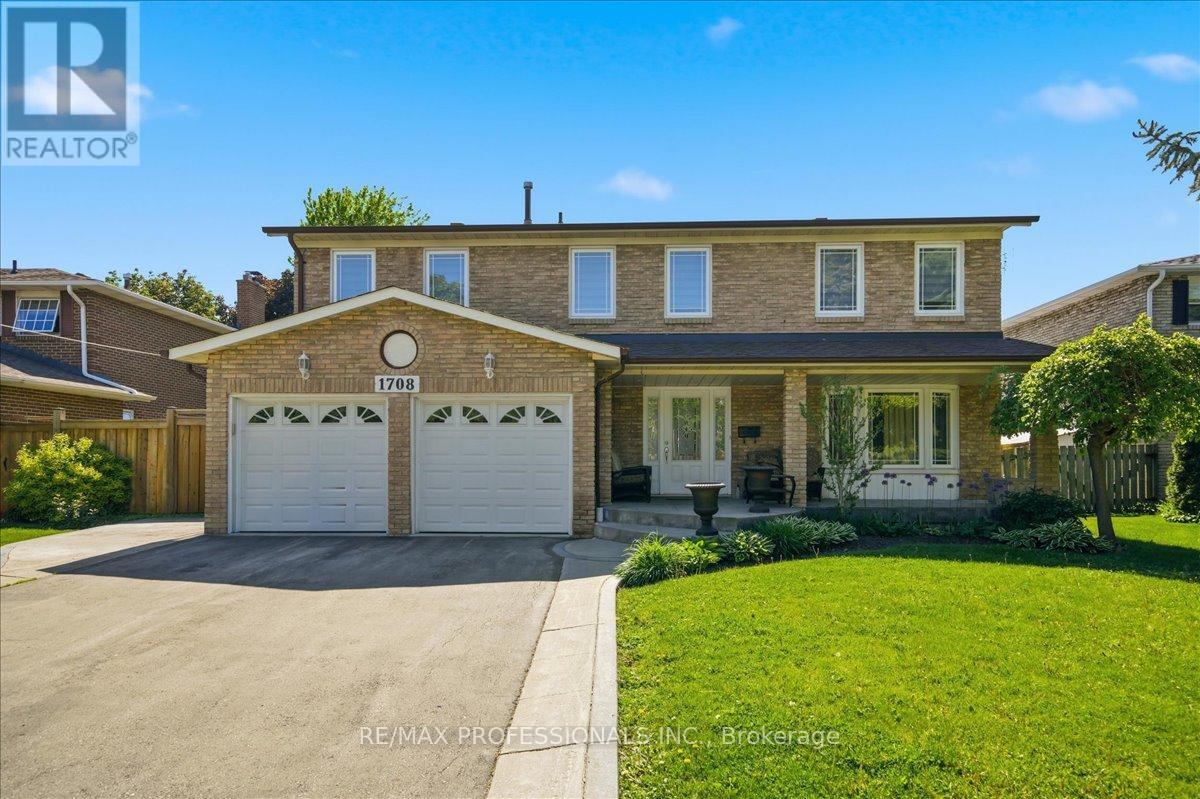 1708 Woodeden Drive, Mississauga, Ontario  L5H 3S5 - Photo 4 - W13615924