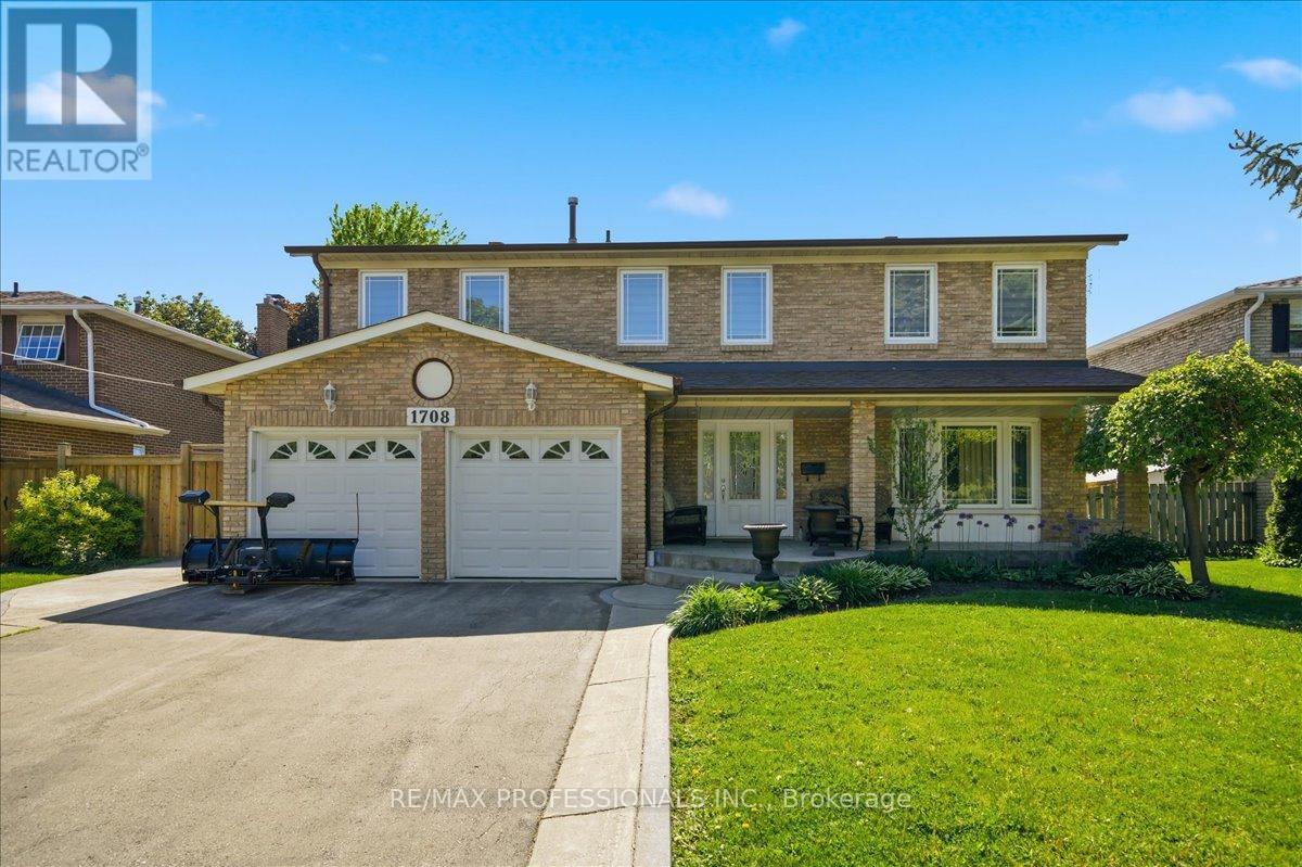 1708 Woodeden Drive, Mississauga, Ontario  L5H 3S5 - Photo 5 - W13615924