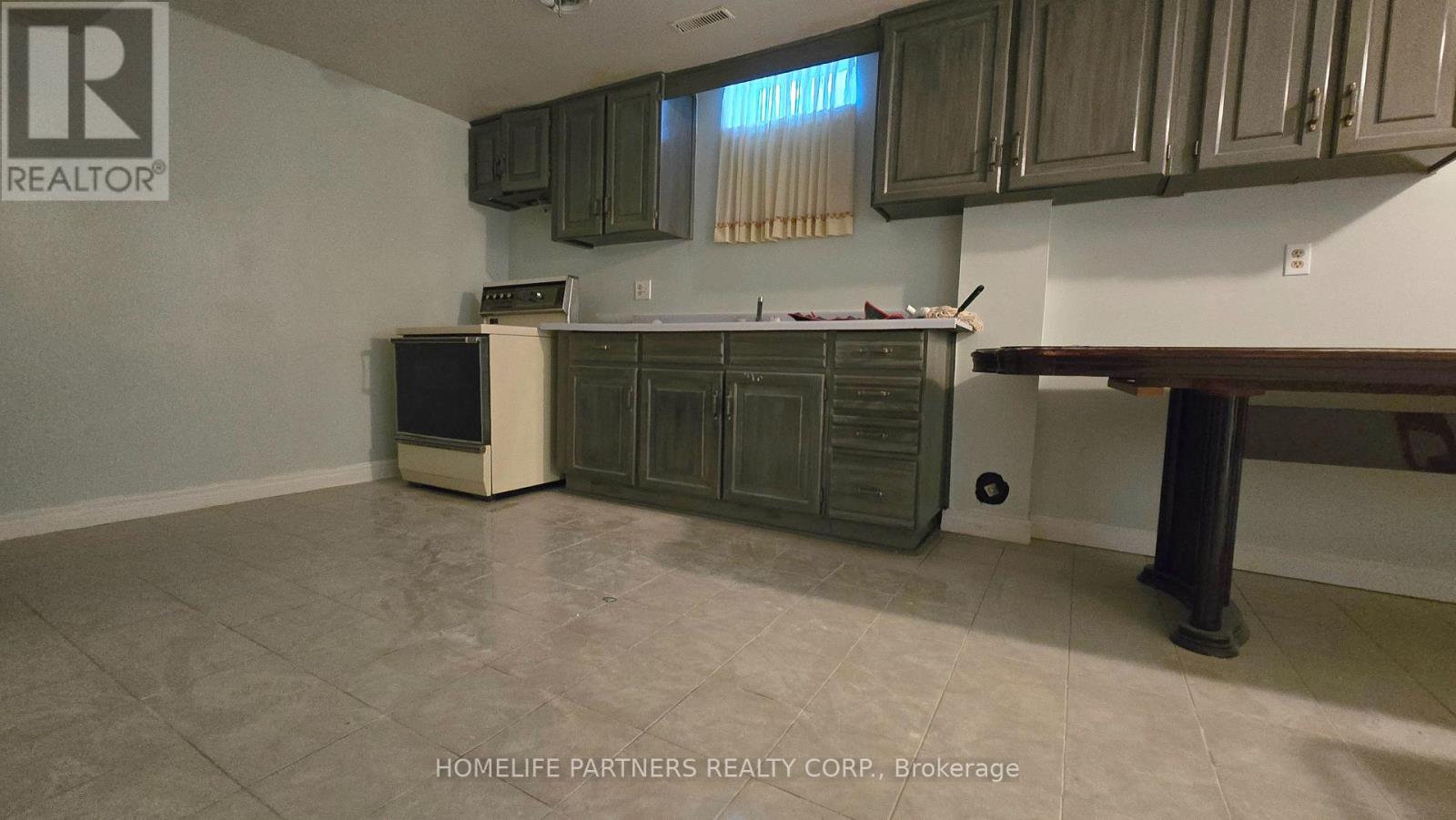 10 Glenvilla Road, Vaughan, Ontario  L4L 7K8 - Photo 3 - N13562802