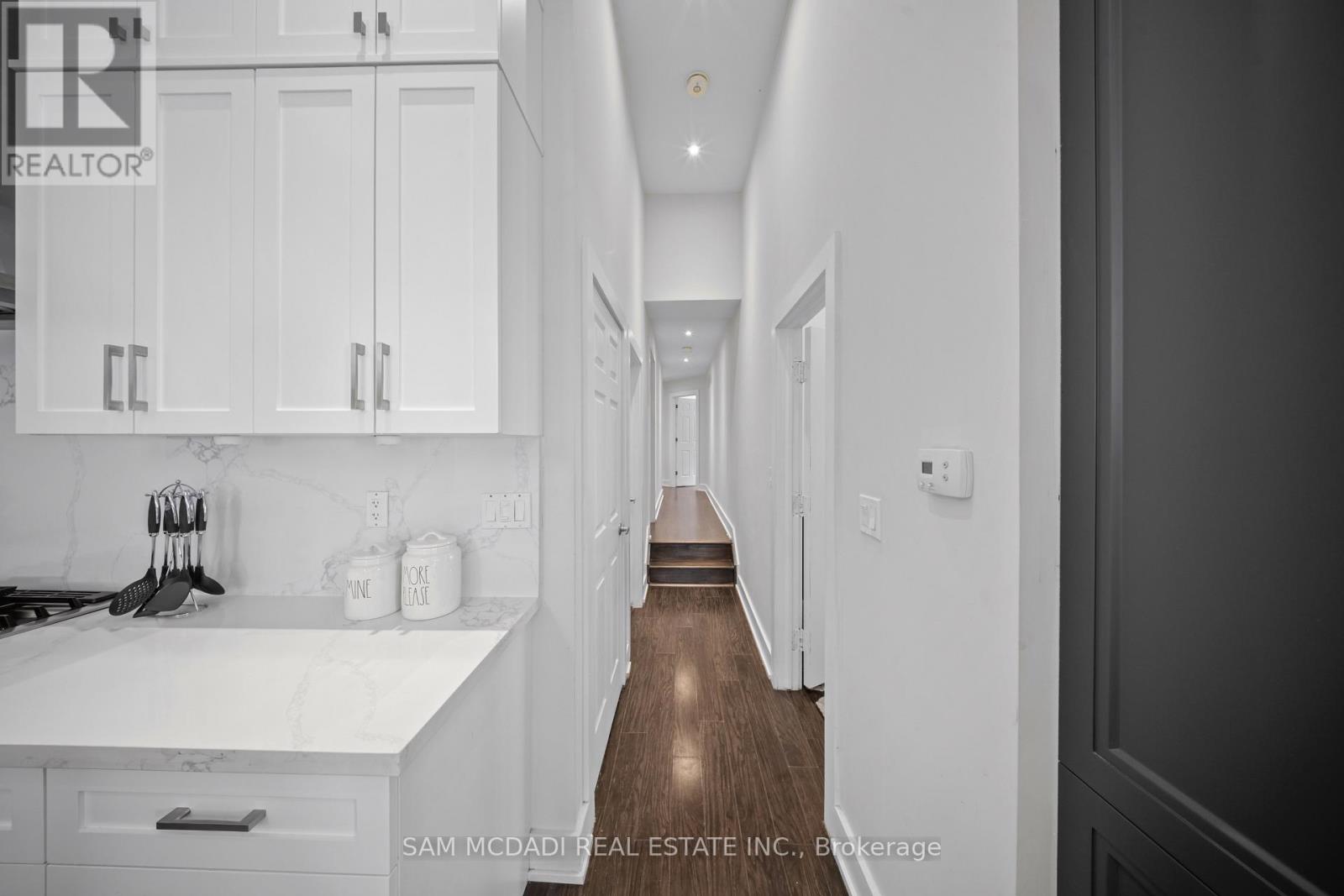 30 Maple Avenue N, Mississauga, Ontario L5H 2S1 - Photo 13 - W13609358