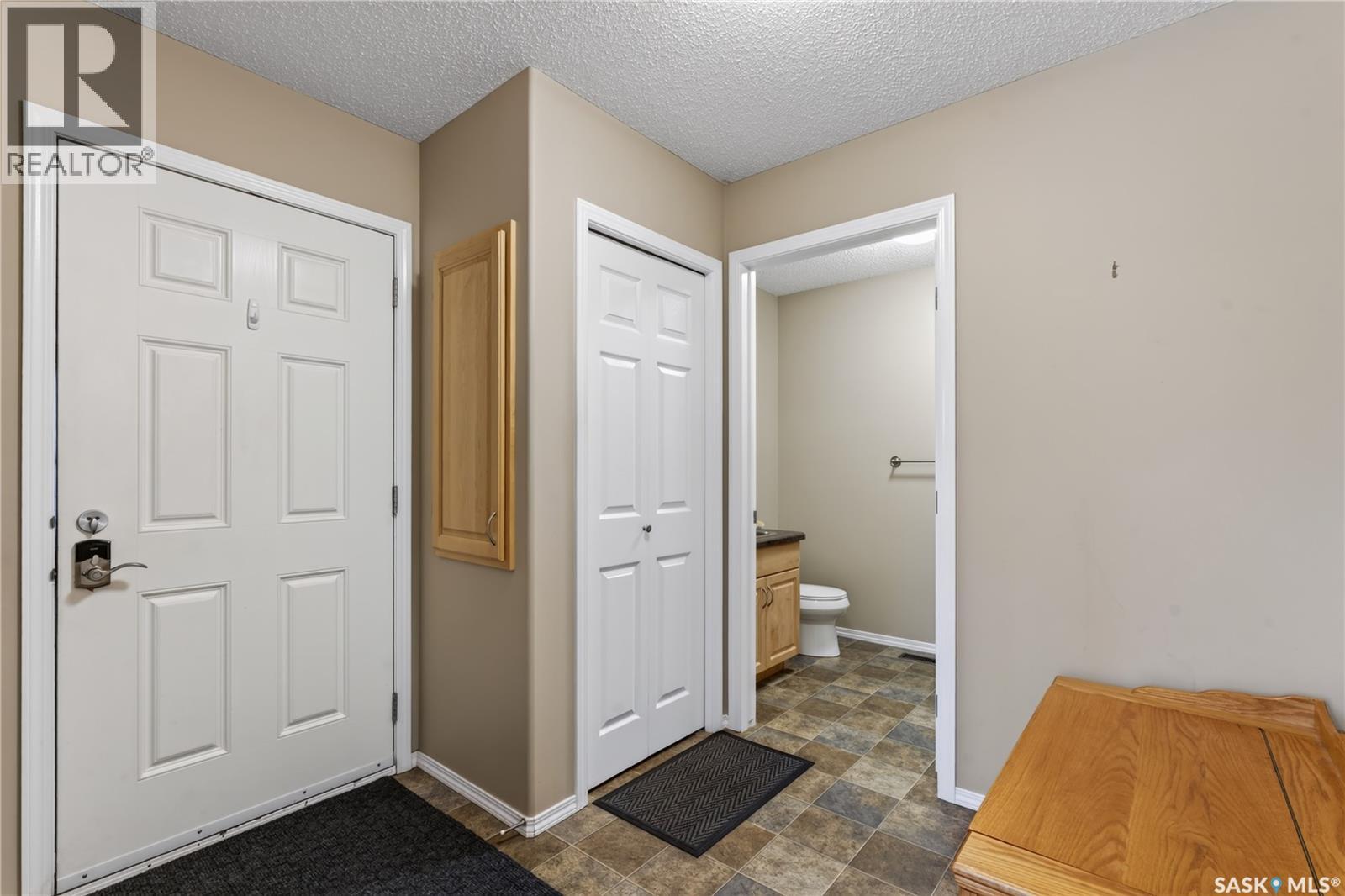 212 Regent Street, Melfort, Saskatchewan  S0E 1A0 - Photo 10 - SK043898