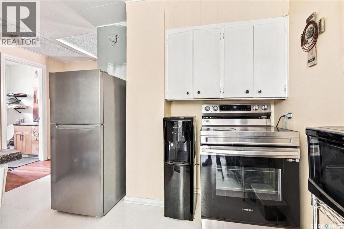 941 Atkinson Street, Regina, Saskatchewan  S4N 3V1 - Photo 9 - SK043870