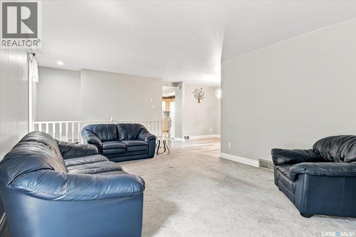 1366 Retallack Street, Regina, Saskatchewan  S4T 2H9 - Photo 5 - SK043750